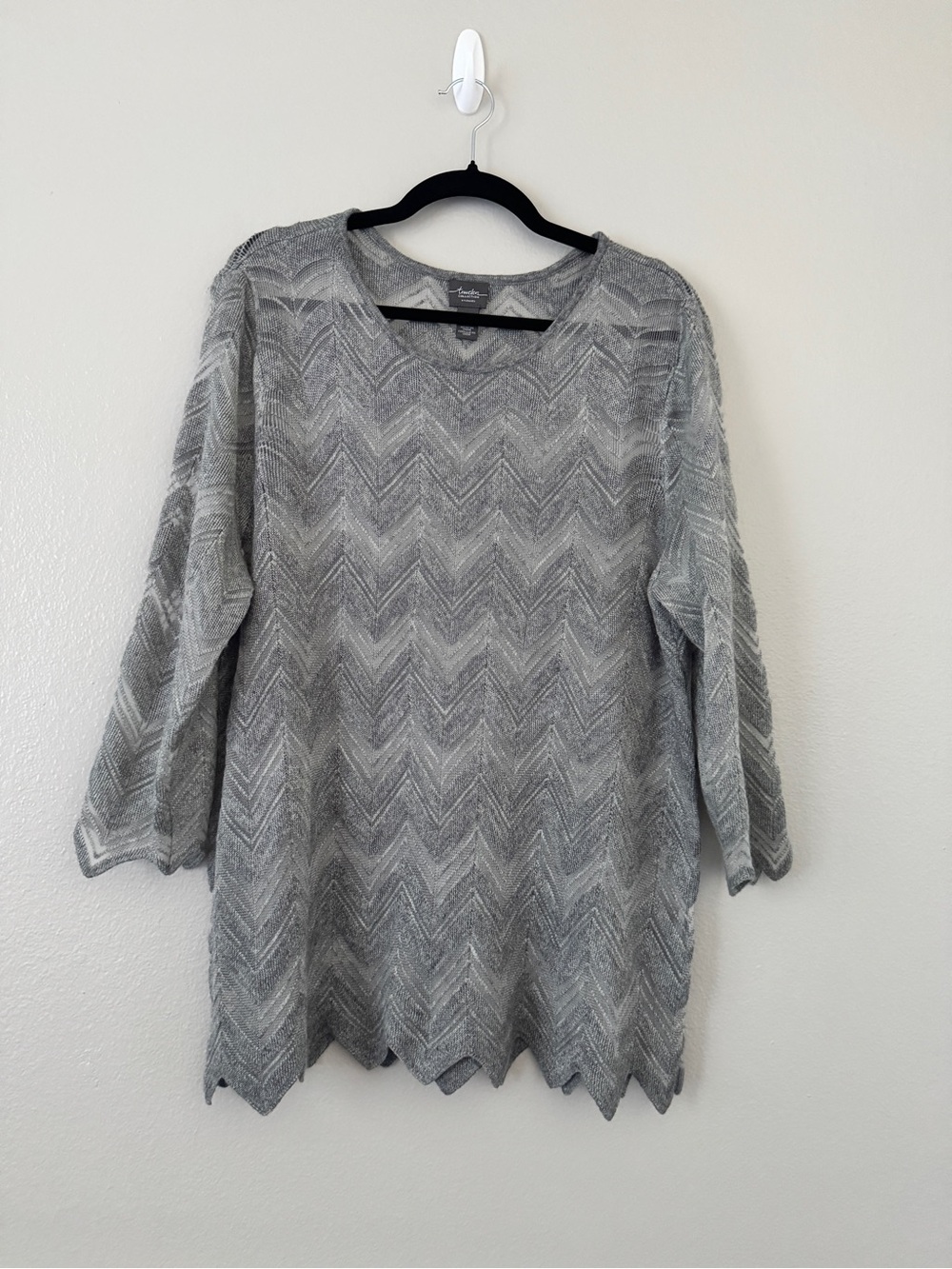 Chico's Gray Chevron Knit Tunic Sweater